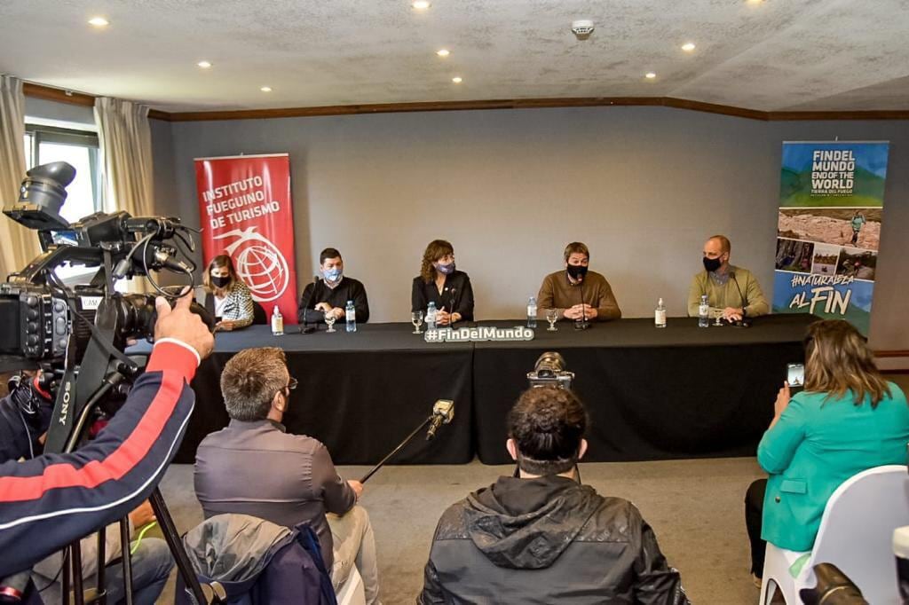 El Ministro de Turismo de Nación visitó Tierra del Fuego y fue recibido por funcionarios provinciales.