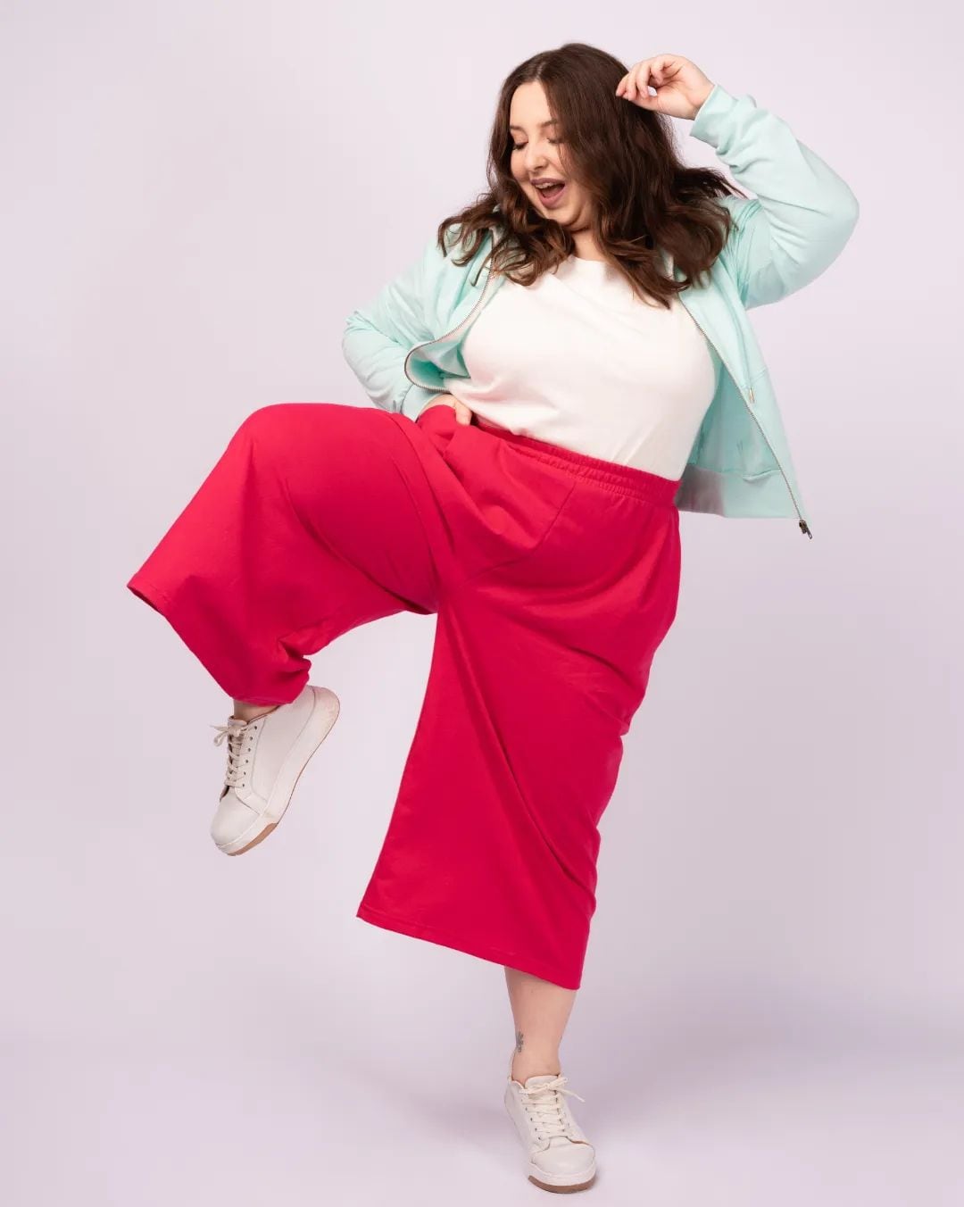 Brenda Mato, modelo "plus size", influencer y activista de la diversidad corporal.