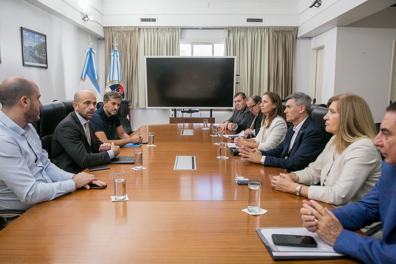 El secretario de Transporte de la Nación, Franco Mogetta, recibió a intendentes encabezados por el cordobés Daniel Passerini (Prensa Municipalidad de Córdoba).