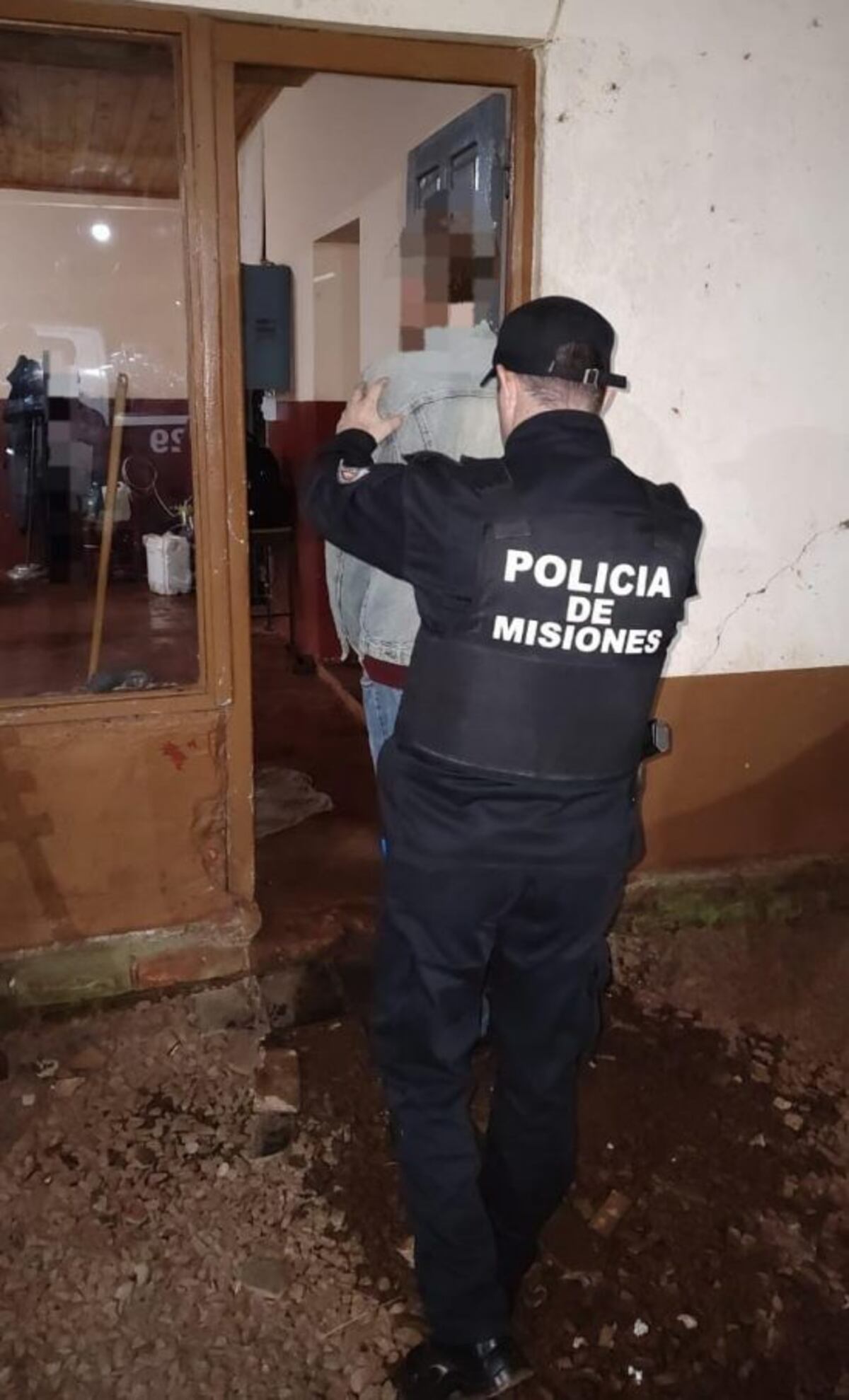 Hombre fue detenido por violencia de género en Alberdi