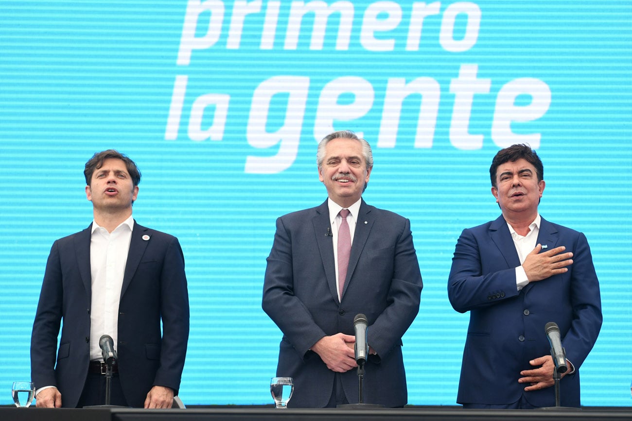 El Presidente Alberto Fernández en la inauguración de la “Expo Congreso Ciudades para Vivir Bien” en Tecnópolis, junto al Gobernador de la Provincia de Buenos Aires y Fernando Espinosa, intendente de la Matanza, el 3 de noviembre del 2022. (La Voz)