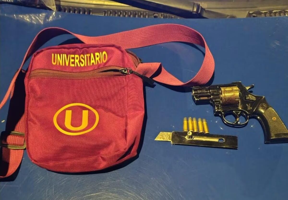 Alarma en Córdoba: un hombre intentó ingresar con un arma a un boliche