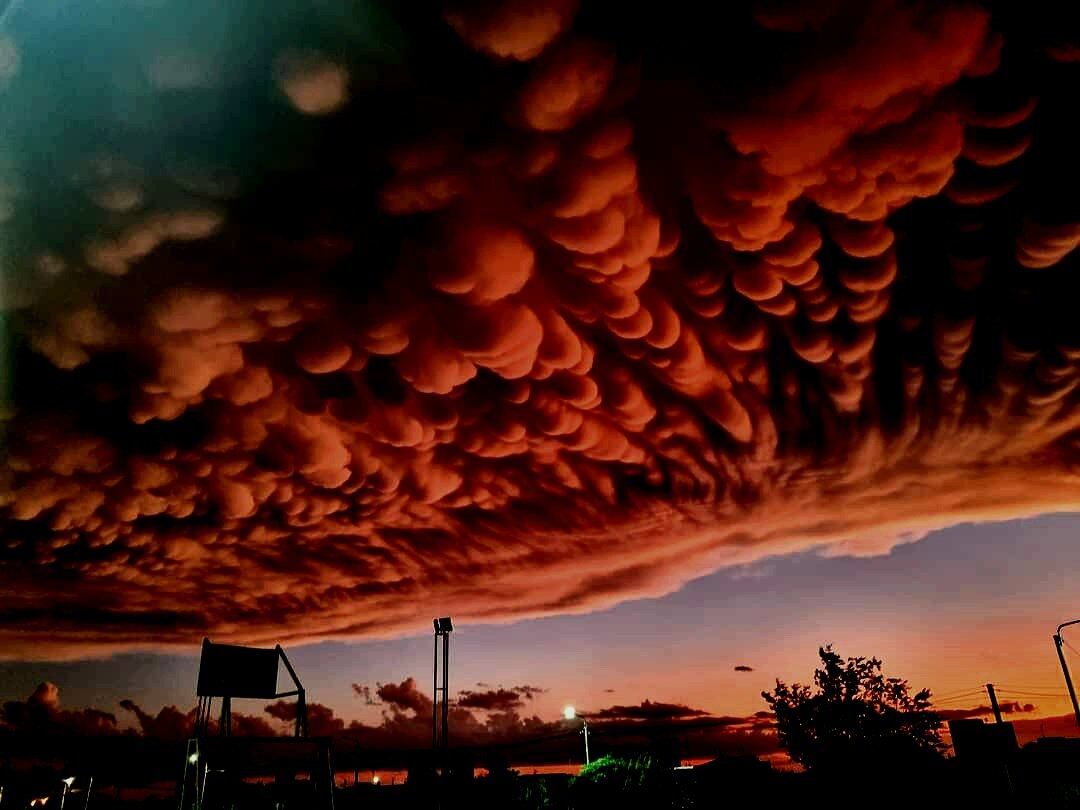 Nubes Mammatus, el extraño fenómeno natural que se dio en San Luis.