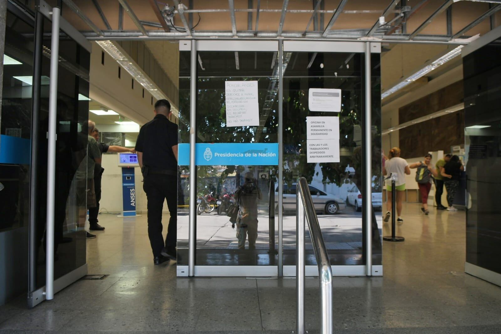 Sede de Anses en Mendoza - Ignacio Blanco / Los Andes