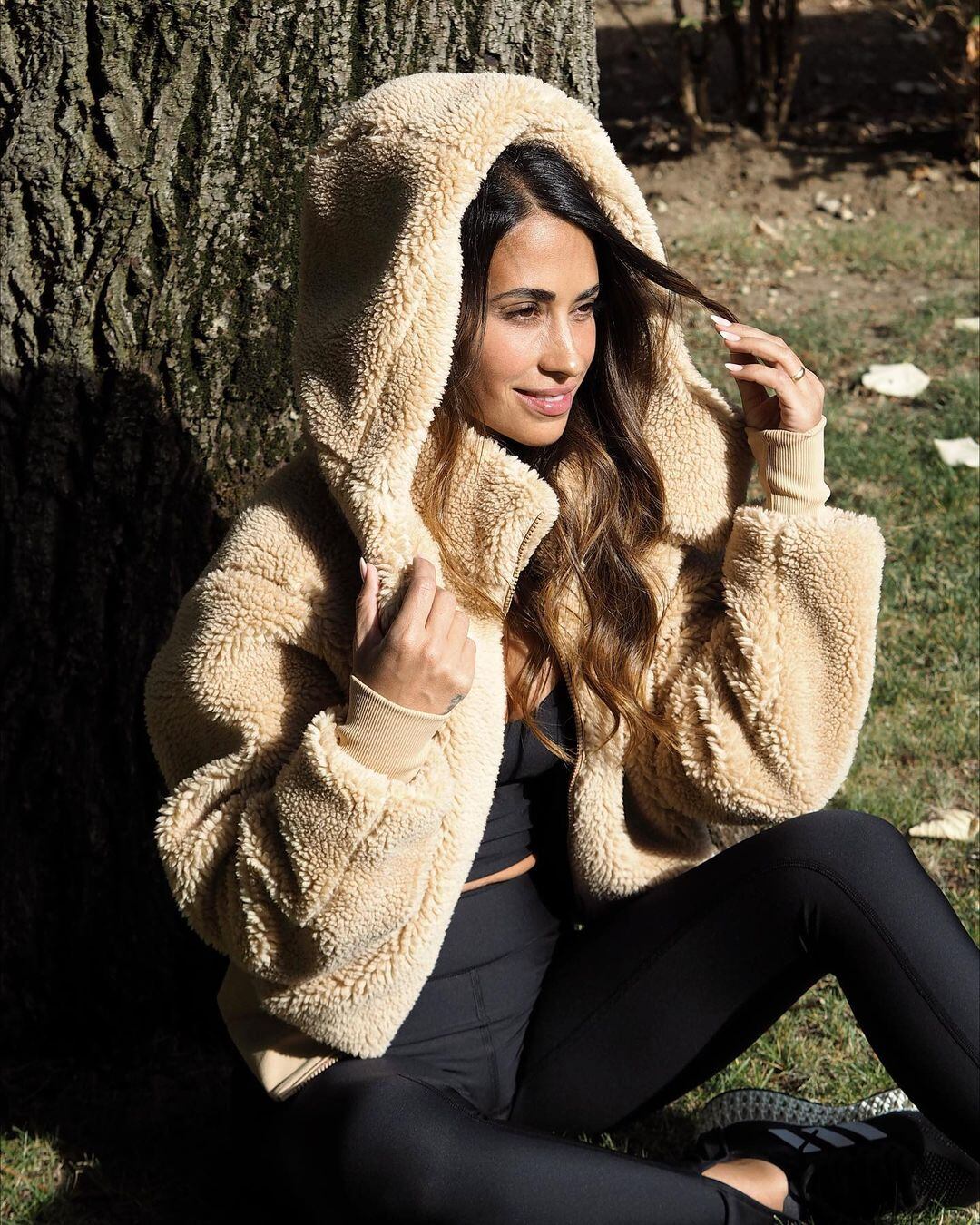 Antonela Roccuzzo y su mañana de otoño en París.