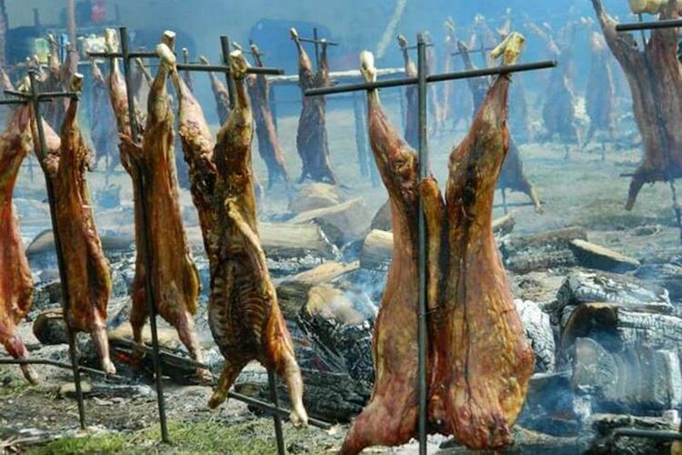 Ushuaia se prepara para la 3° Edición del Asado más Austral del Mundo.