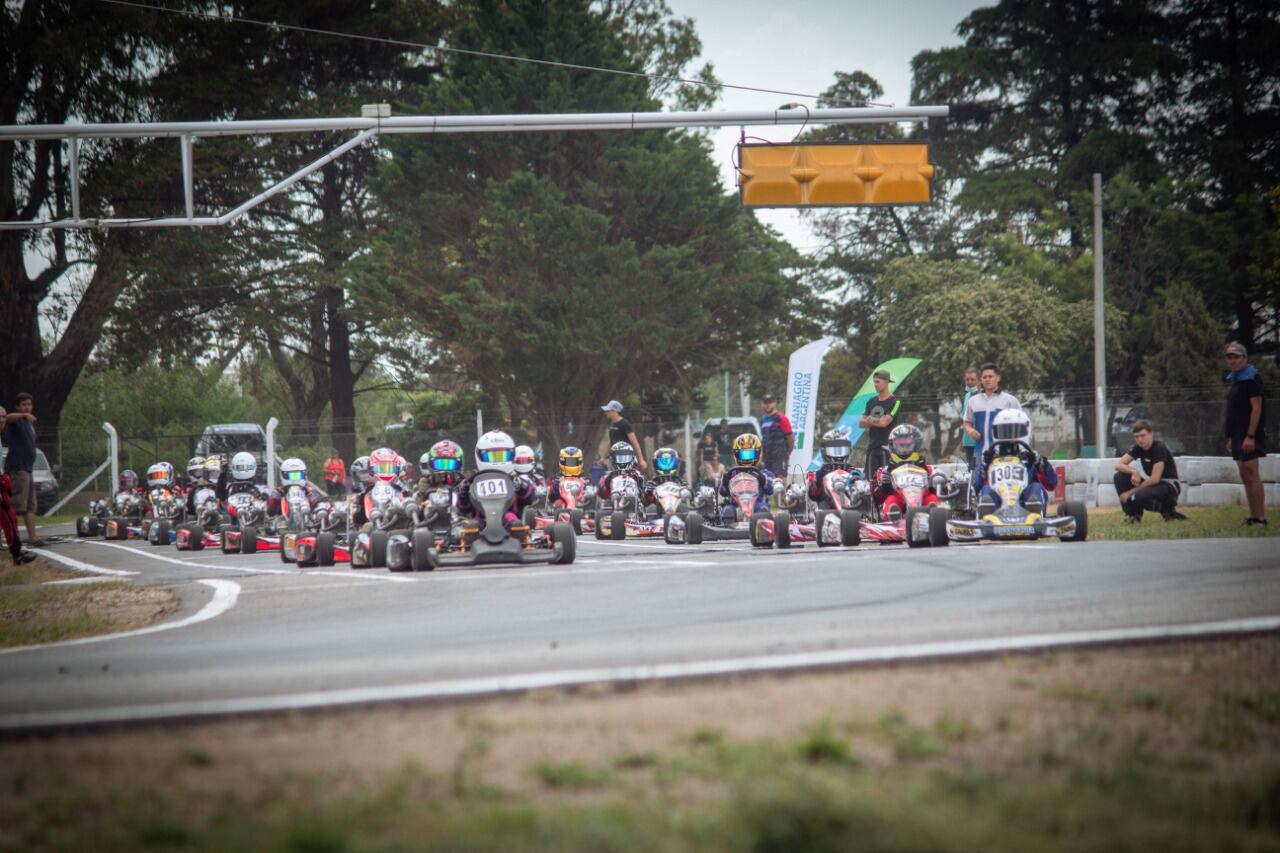 El Karting sobre asfalto del Sur cordobés estrenó el circuito Ricardo Siro de Cabrera, con 110 participantes.