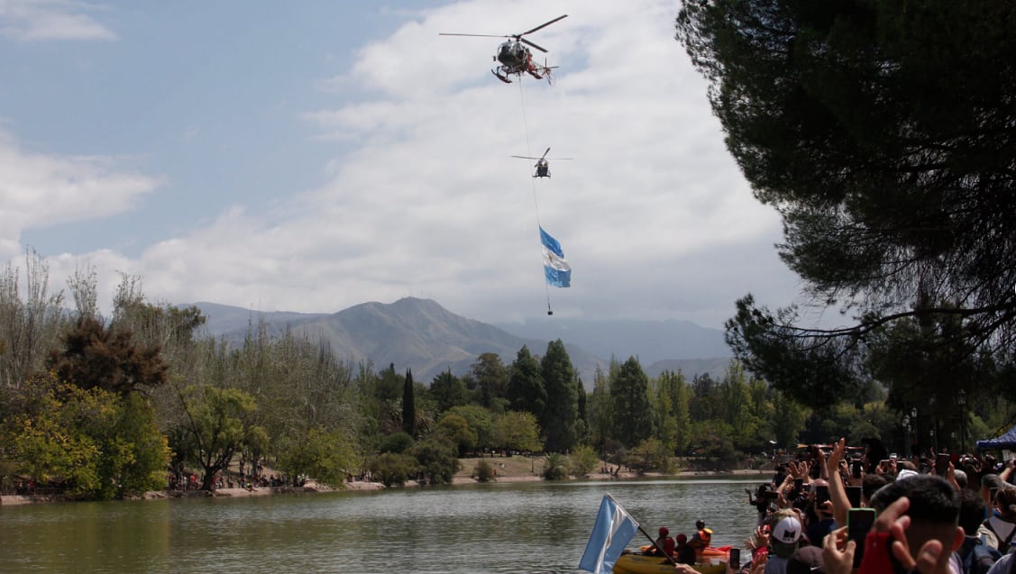 Club Mendoza de Regatas llevó a cabo la 76° edición de la Regata Internacional Vendimia con un espectáculo de primer nivel.