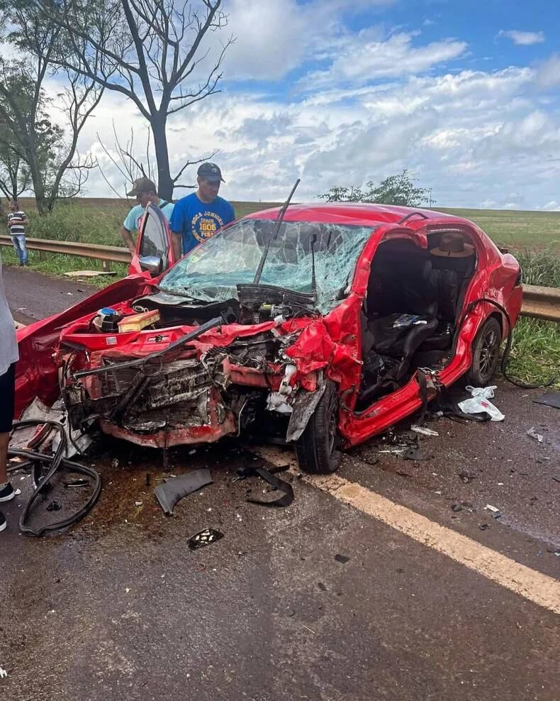 Así quedó el auto de los chaqueños hinchas de Boca accidentados en Brasil.