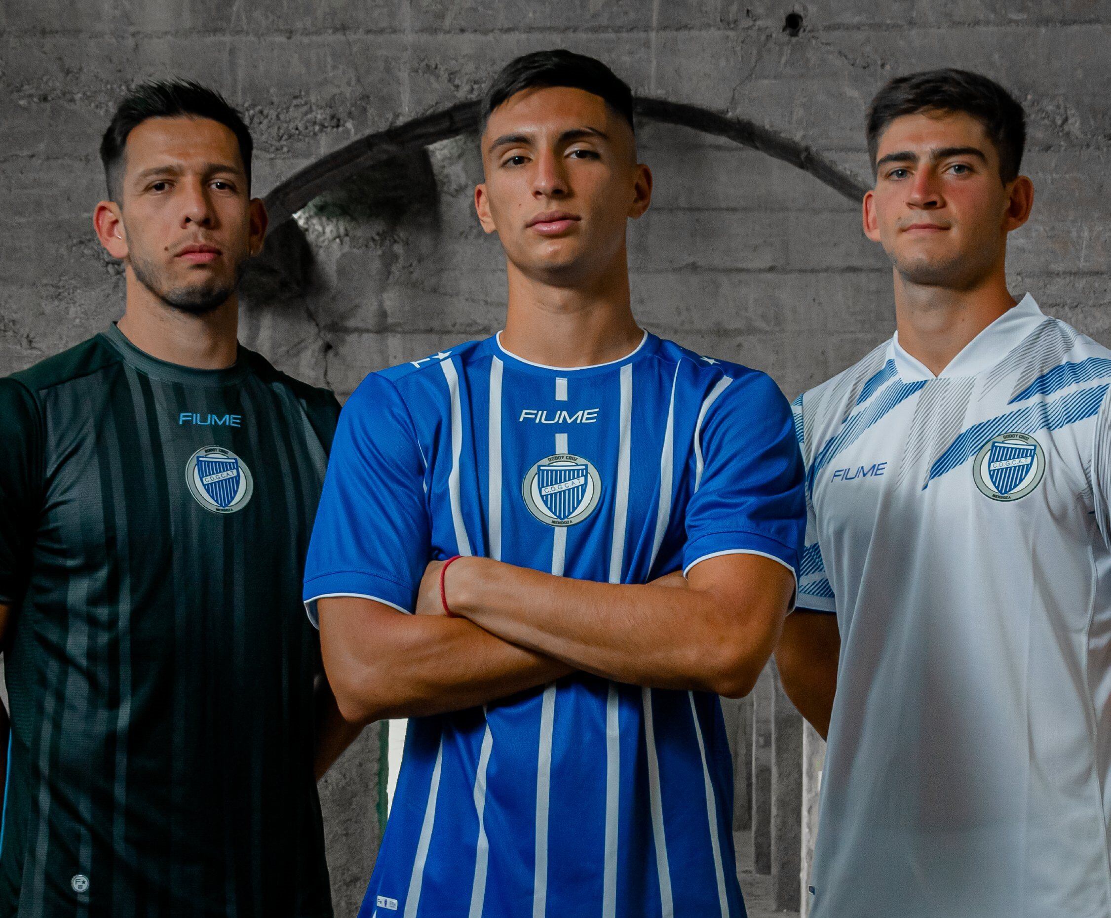 Juan Espínola, Ezequiel Bullaude y Tomás Badaloni fueron los modelos deportivos que mostraron la nueva indumentaria. Fuime Sports