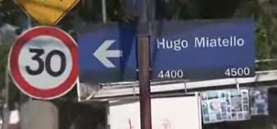 El local está ubicado cerca de la esquina de Hugo Miatello al 4.400.