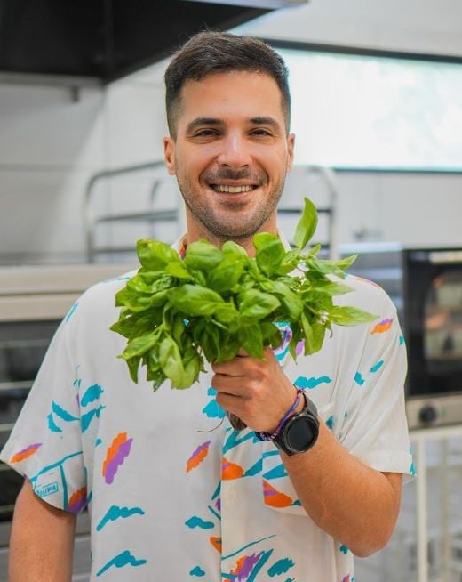 Los secretos de un ex MasterChef con Paulina Cocina para un postre agridulce