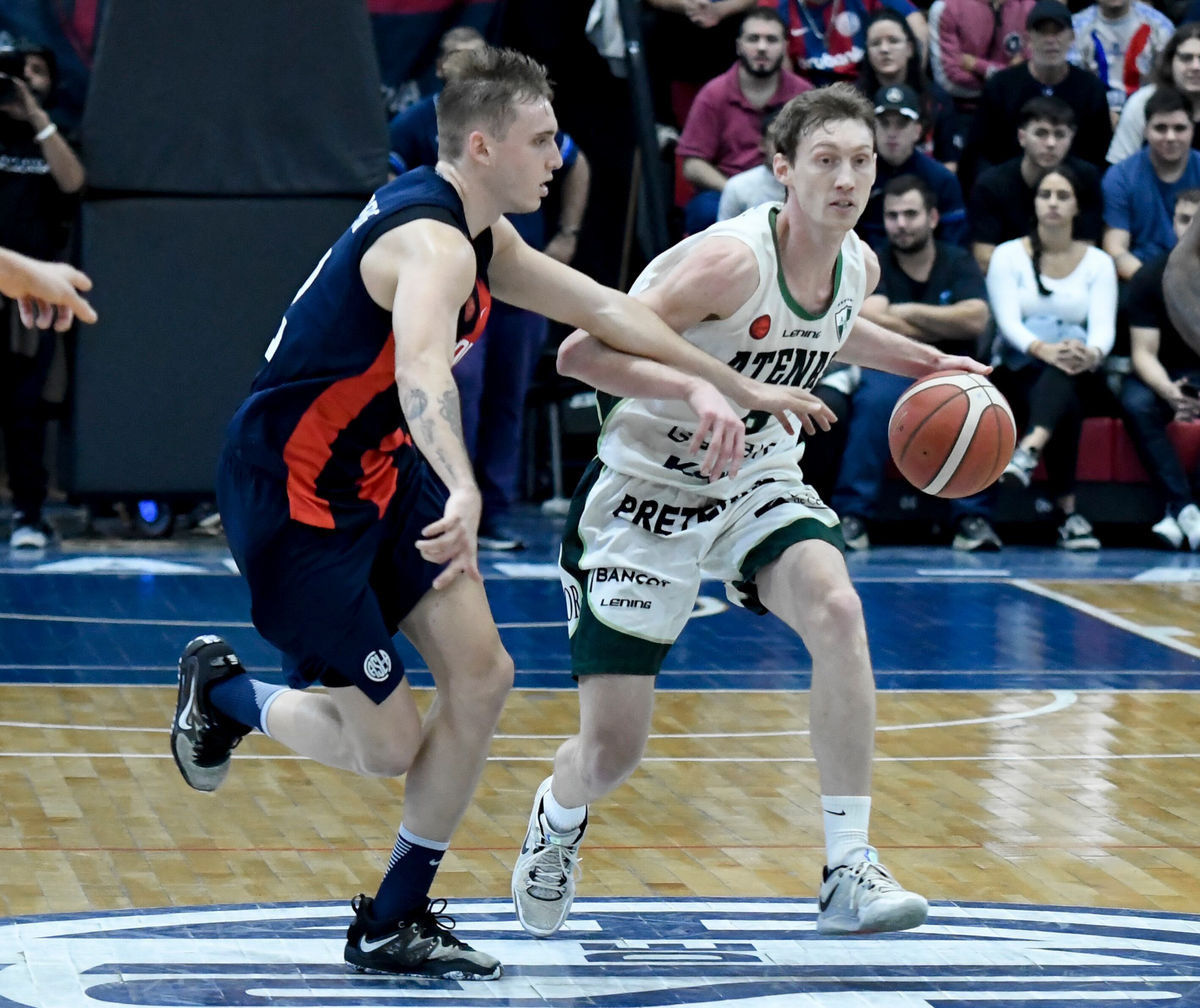 El escolta Federico Mariani se refirió a las fallas mostradas por Atenas en el primer duelo de la permanencia contra San Lorenzo. (Matías García / Liga Nacional)