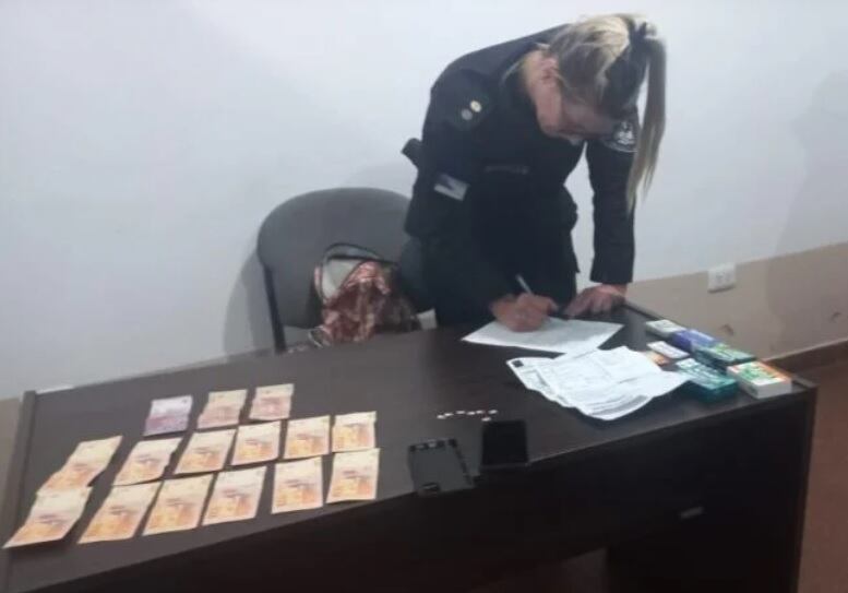 Oberá: joven fue detenida acusada de drogar y robar dinero.