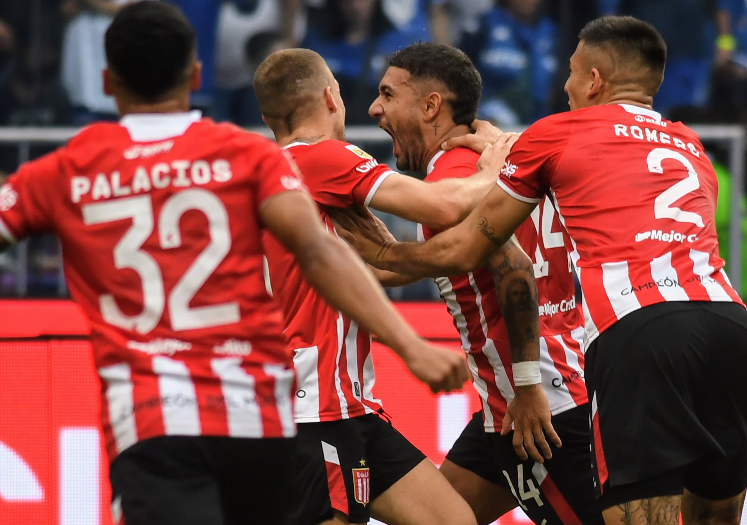 Mancuso festejó el 1-0 en los 90 minutos para Estudiantes, que se coronó campeón de la Copa de la Liga Profesional. (Fotobaires)