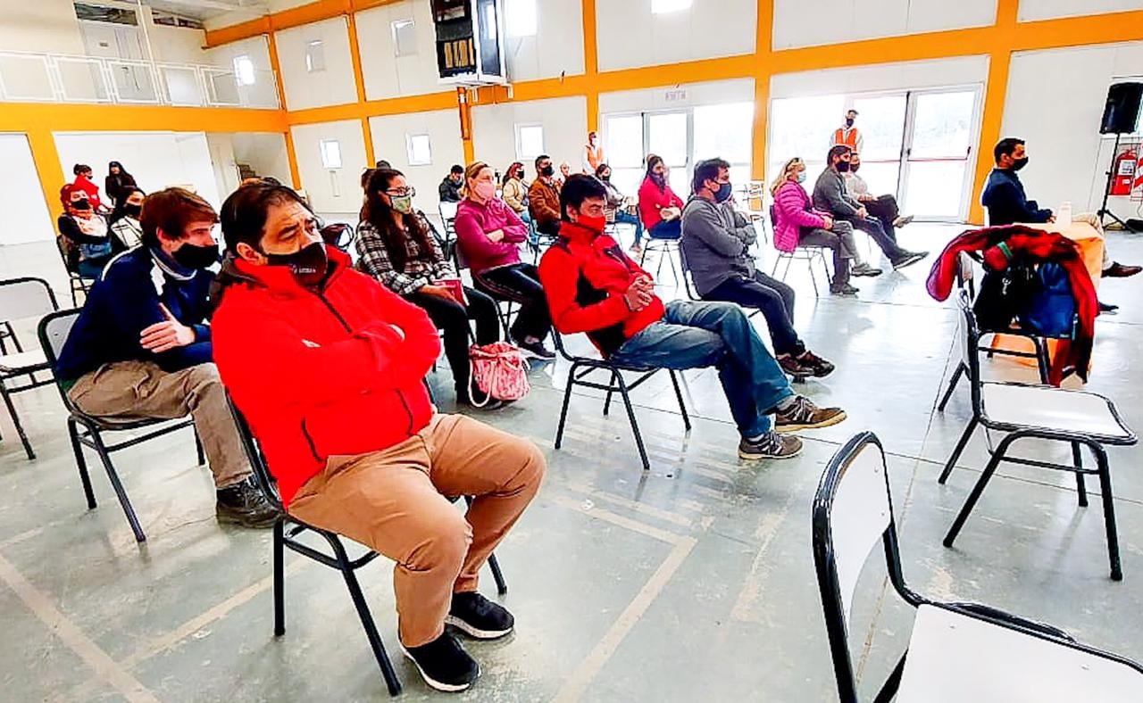 El Director de Defensa del Consumidor, Adrián Sangiovanni, dijo que fue venir a realizar una charla de capacitación sobre las normativas vigentes a los comerciantes de Tolhuin.