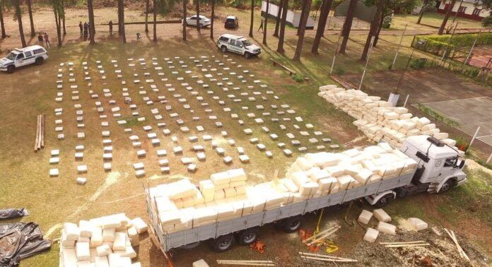 Secuestran marihuana en Montecarlo.