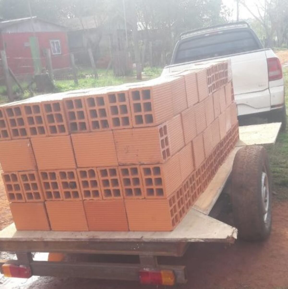 Sustrajeron un tráiler del barrio Sarmiento