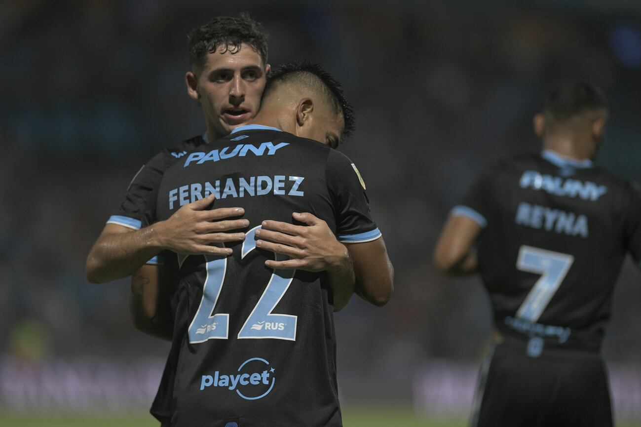 Belgrano recibió a Defensa y Justicia por la Liga Profesional. (Ramiro Pereyra / La Voz)