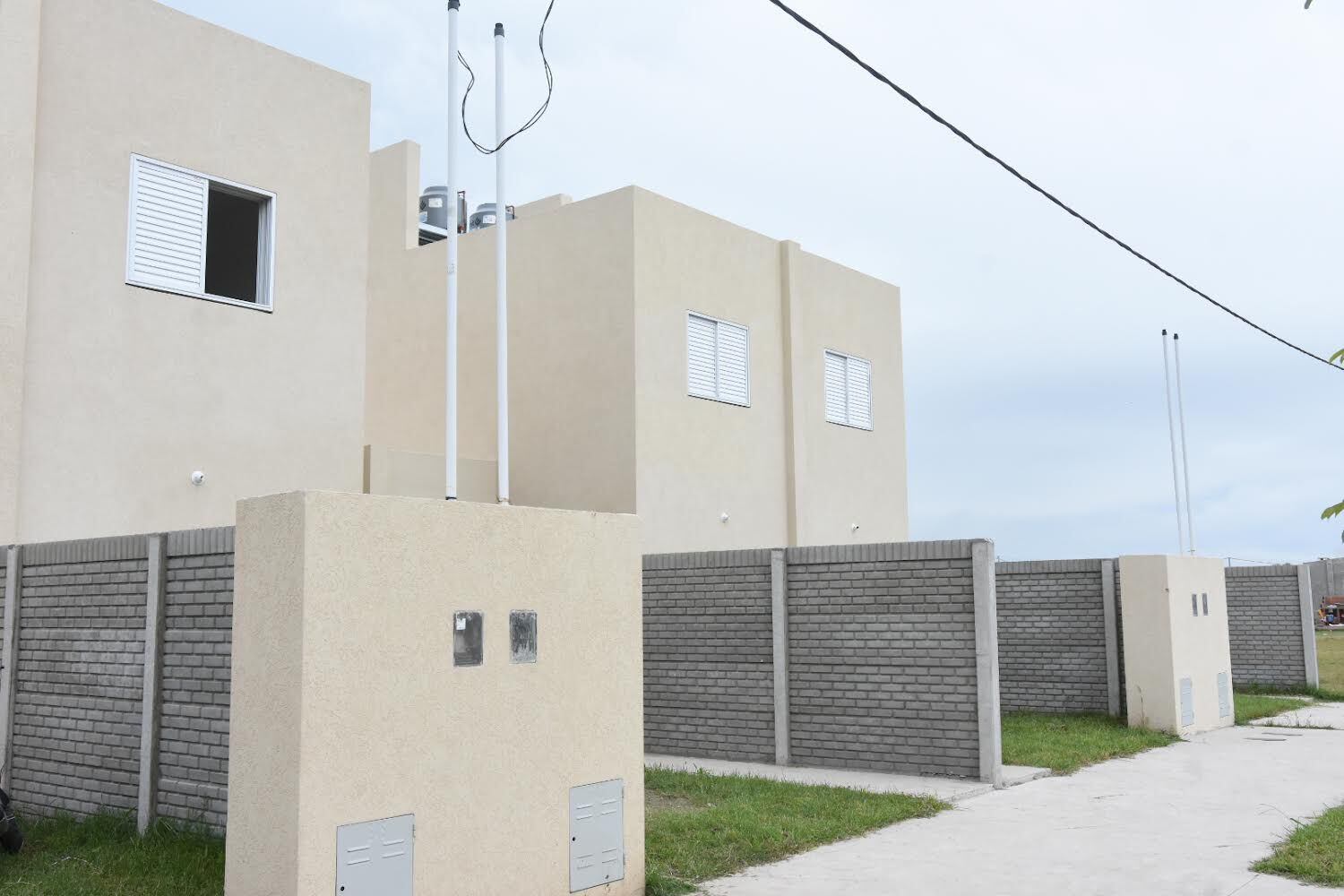 Salen a la venta los dúplex del barrio Mora