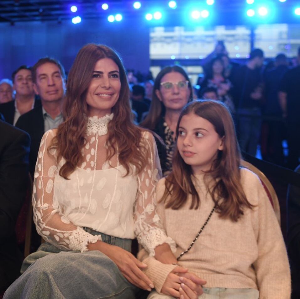 Juliana Awada y Antonia Macri