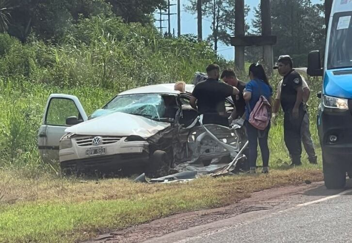 Eldorado: una mujer resultó herida tras una colisión entre dos vehículos.