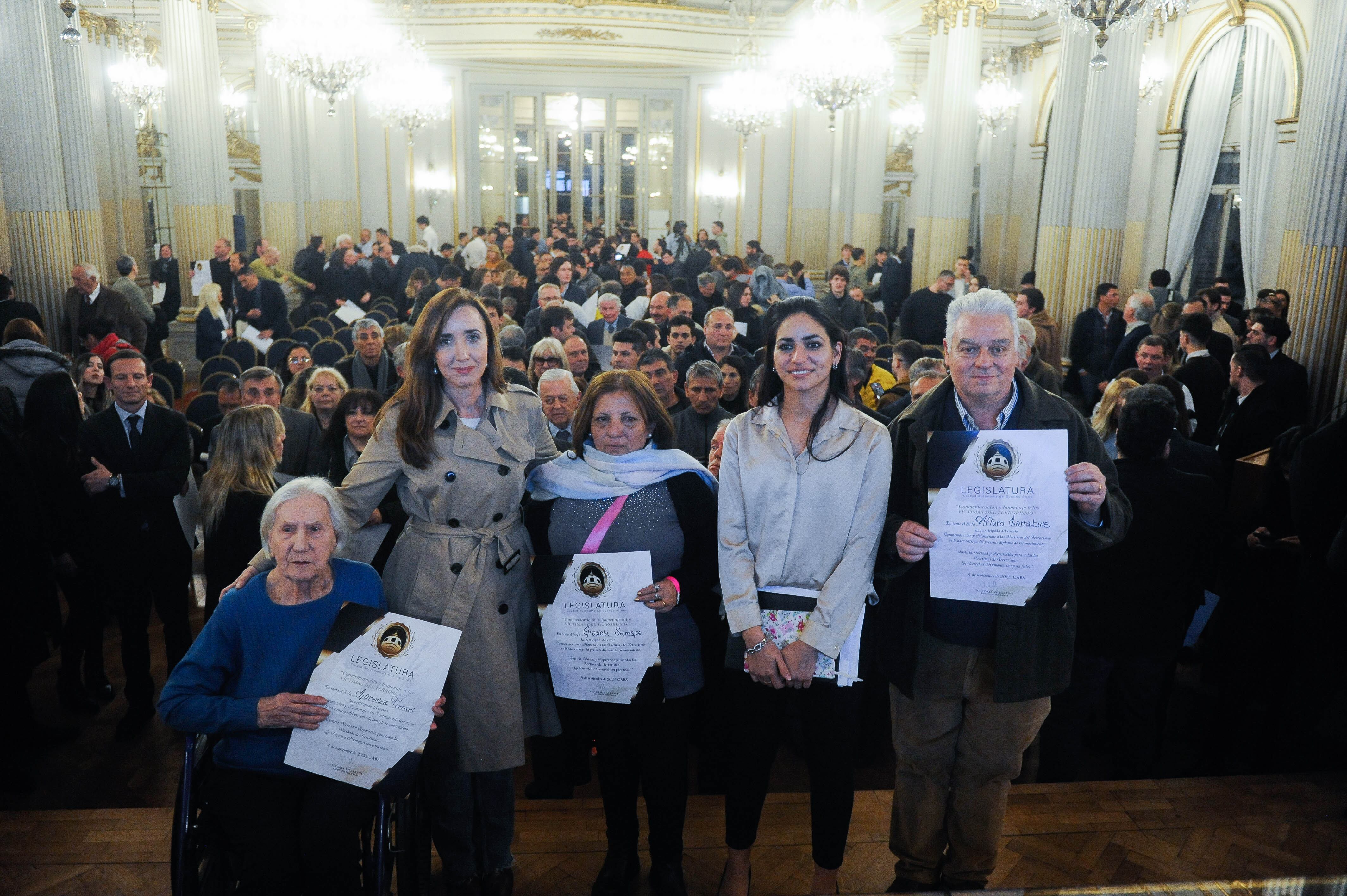 Acto en la legislatura de la ciudad de Buenos Aires " Acto homenaje a victimas del terrorismo" Argentina
Arturo Larrabure y Victoria Villarruel 
Foto Federico Lopez Claro