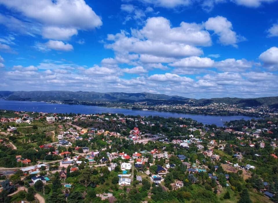 Carlos Paz vista desde lo alto.