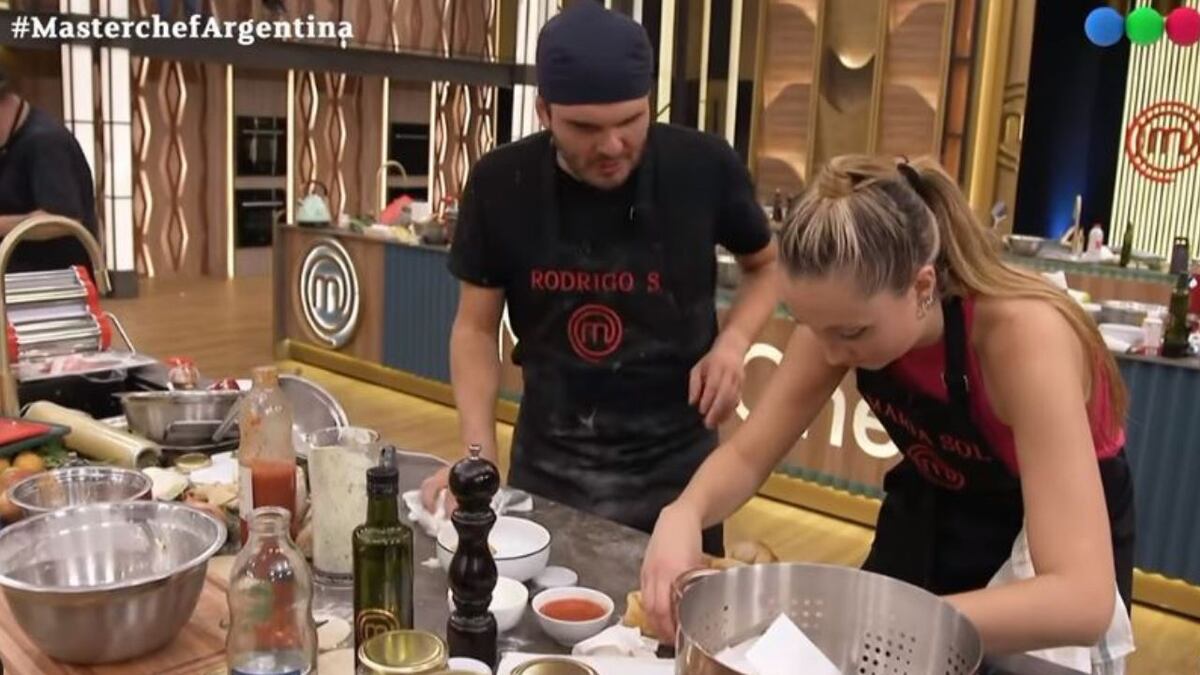 Momento crítico de Rodrigo Salcedo en MasterChef: quien le ayudó a terminar con sus empanadas