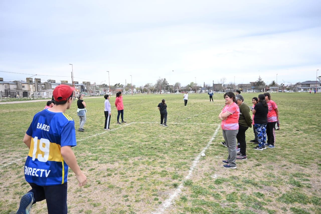 Juegos Bonaerenses Adaptados: el atletismo tuvo su etapa regional en el Polideportivo Municipal