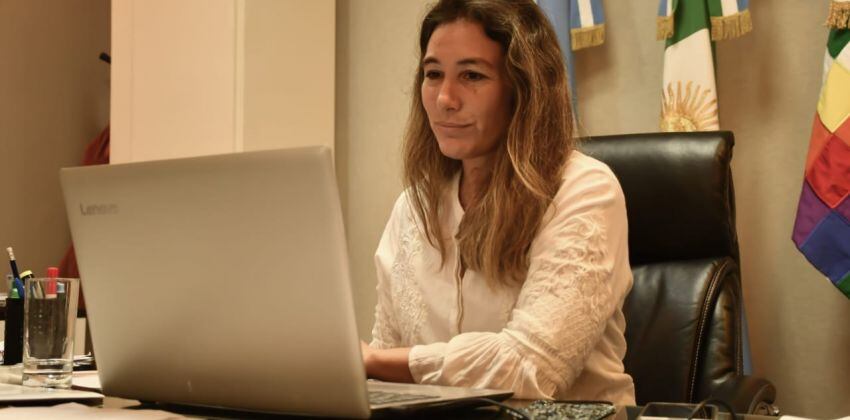 Marta Soneira acompaña a la modernización de los municipios de la provincia. 