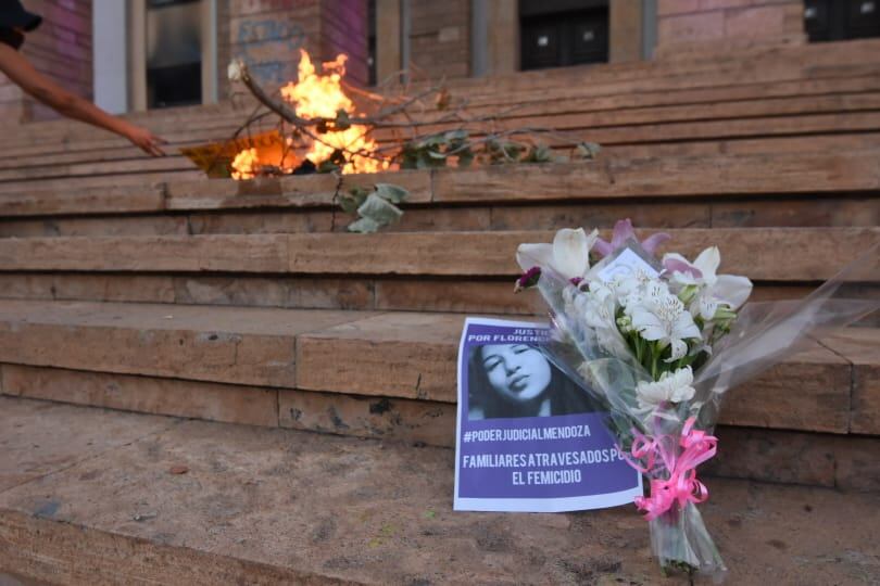 Pedido de justicia por el femicidio de Florencia Romano.