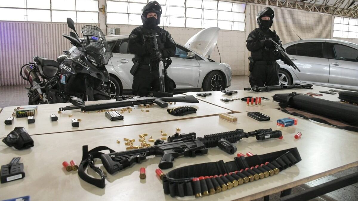 Operativo “Helena de Troya” en Córdoba: detuvieron a un Policía y otras 12 personas