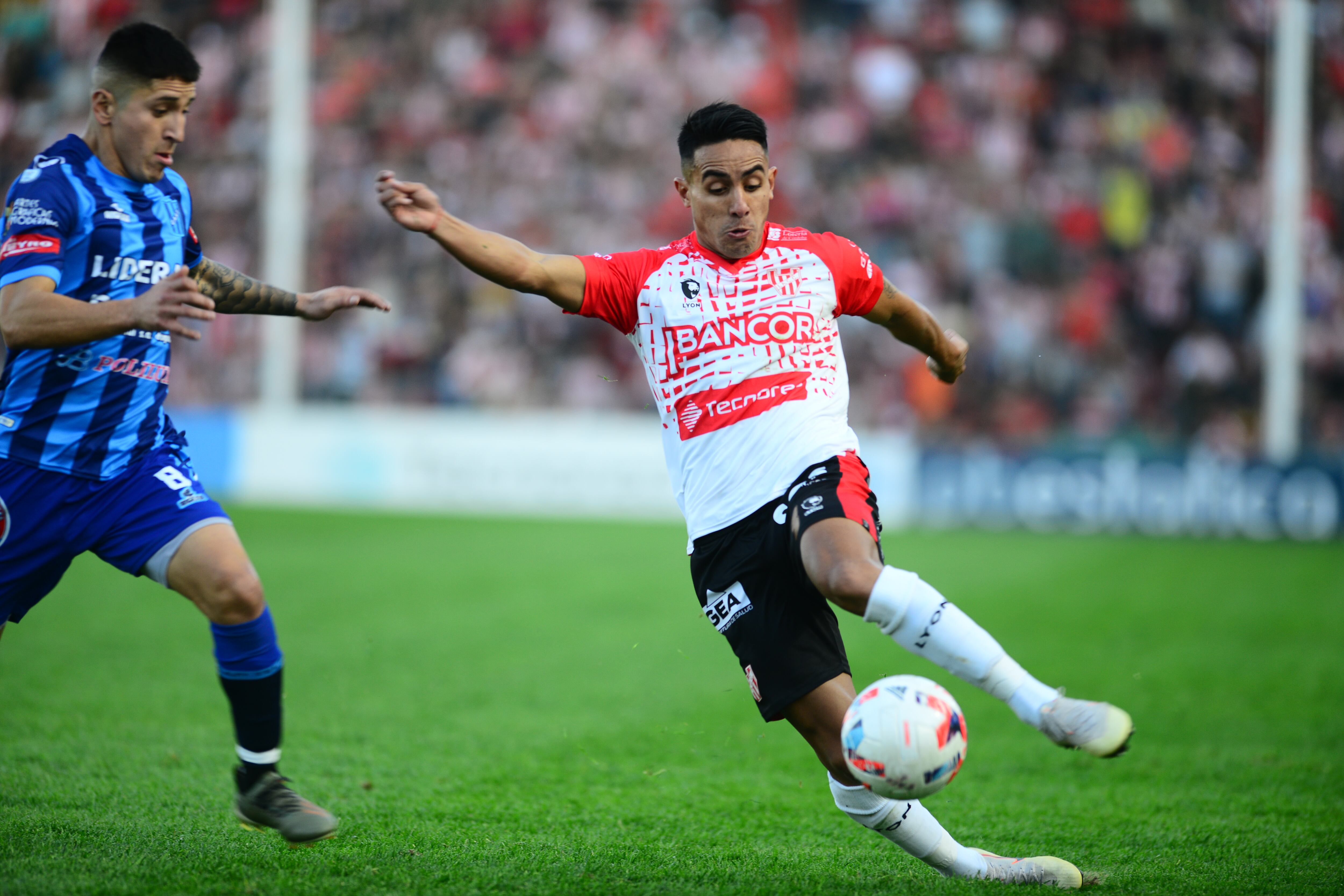 Instituto recibió a San Telmo en Alta Córdoba por la Primera Nacional. (Fotografías de José Gabriel Hernández)