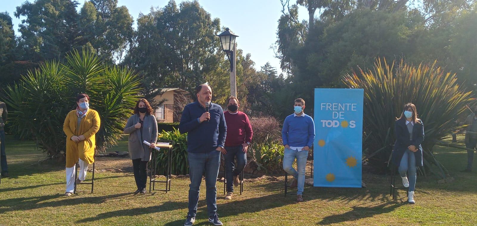 El Frente de Todos presentó a sus candidatos