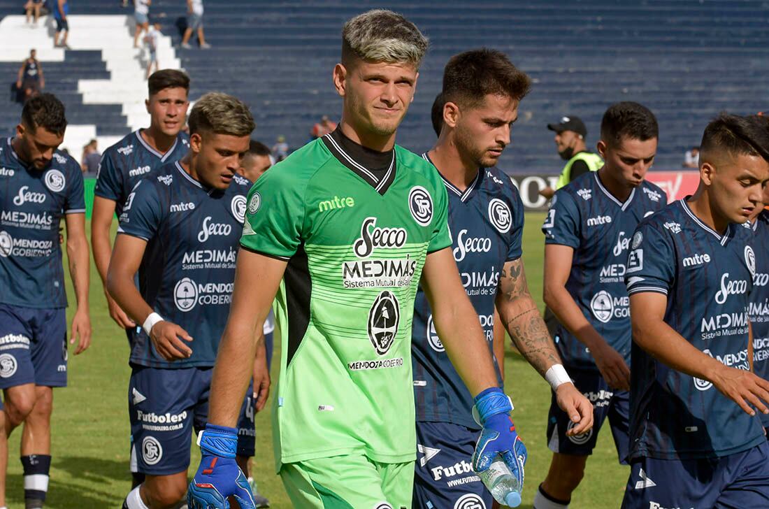 Independiente Rivadavia suma 11 puntos, perdió ante San Martín de Tucumán 2-0, y registra 8 goles a favor y le convirtieron 11.