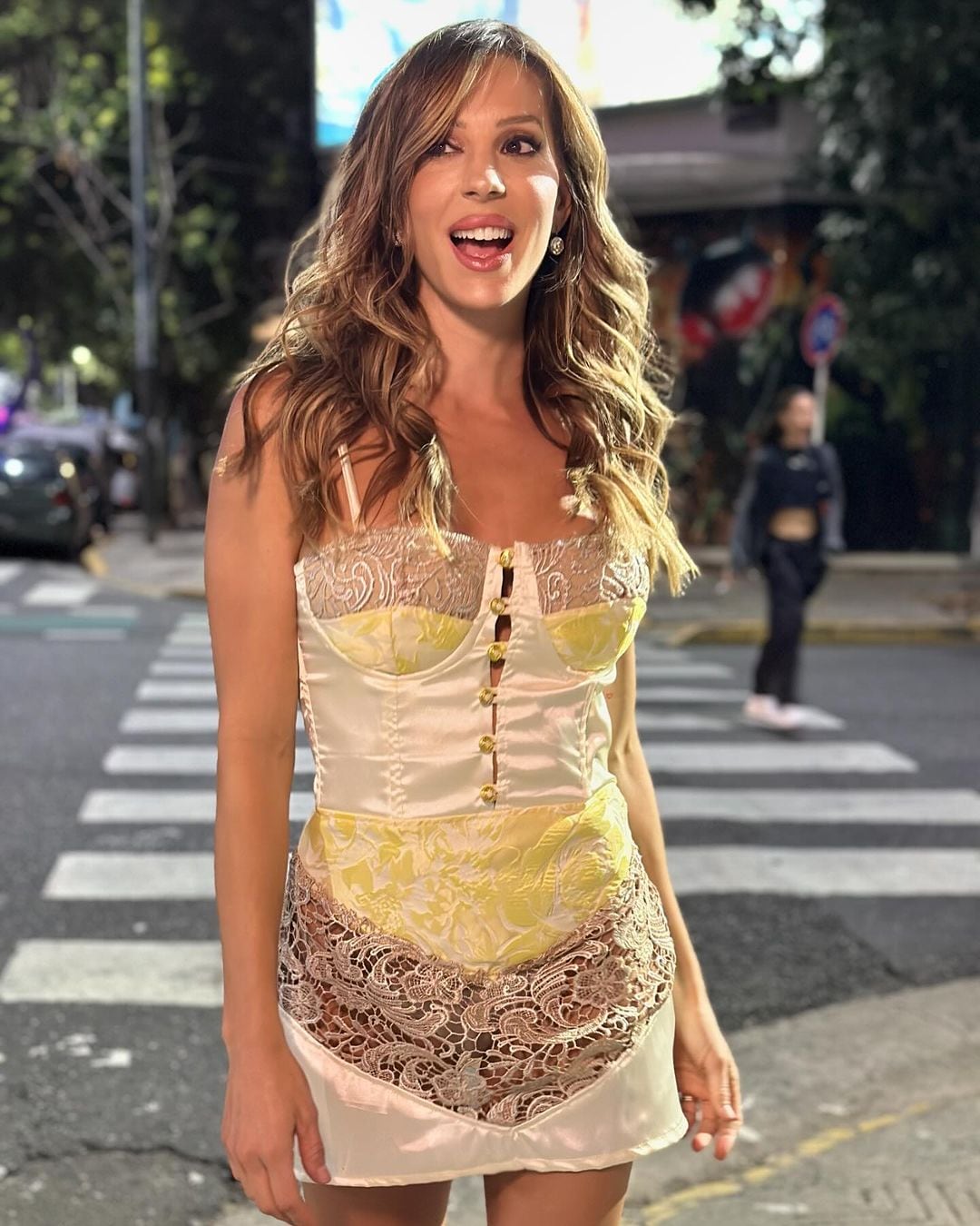 Noelia Marzol deslumbró con un outfit de encaje y transparencias y enamoró a todos