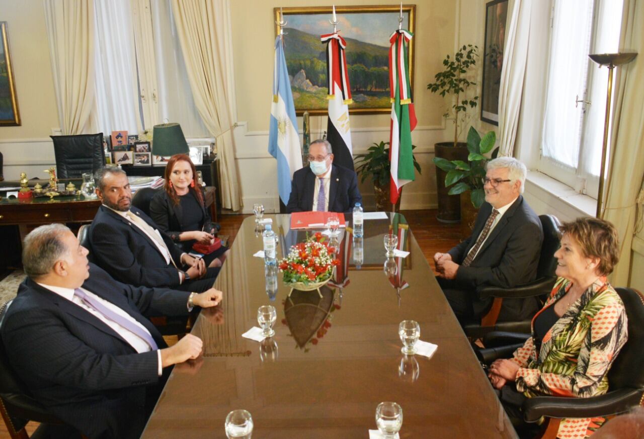 Así fue el primer encuentro en Tandil