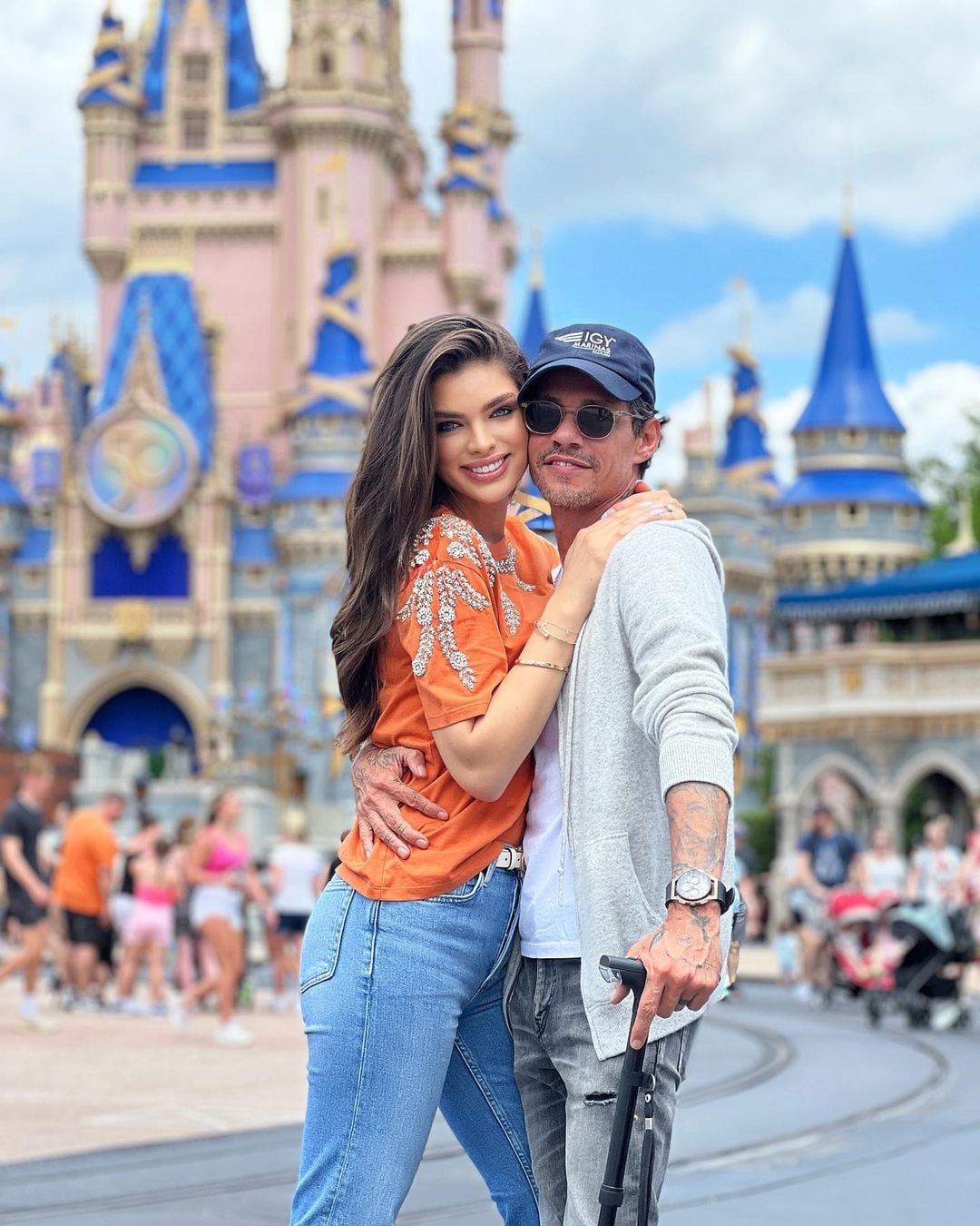 Nadia Ferreira celebró sus 23 años en Disney junto a Marc Anthony.