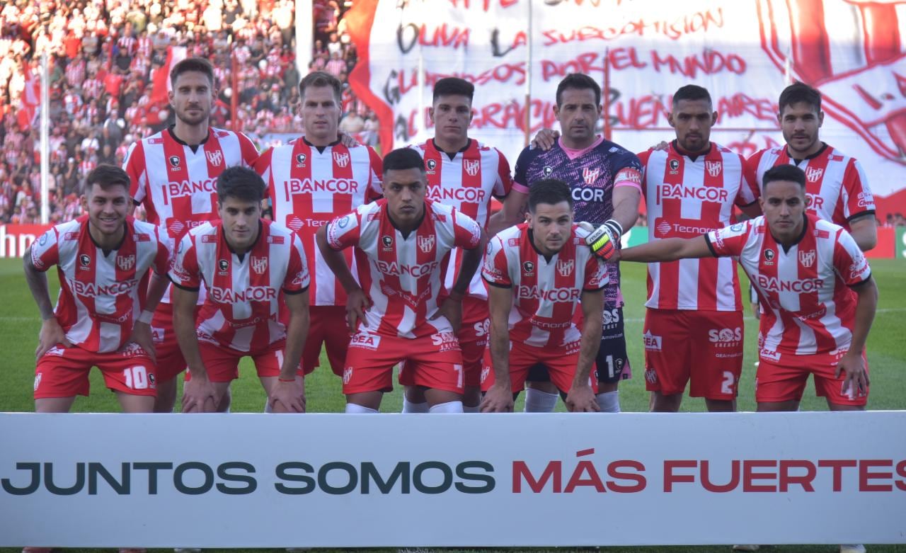 Instituto recibió a Riestra por la Primera Nacional en el estadio Monumental de Alta Córdoba. (Facundo Luque / La Voz)