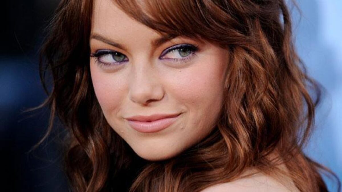 Dura menos de dos horas, está en Netflix y la protagoniza Emma Stone: cuál es la comedia que sigue escalando en el ranking
