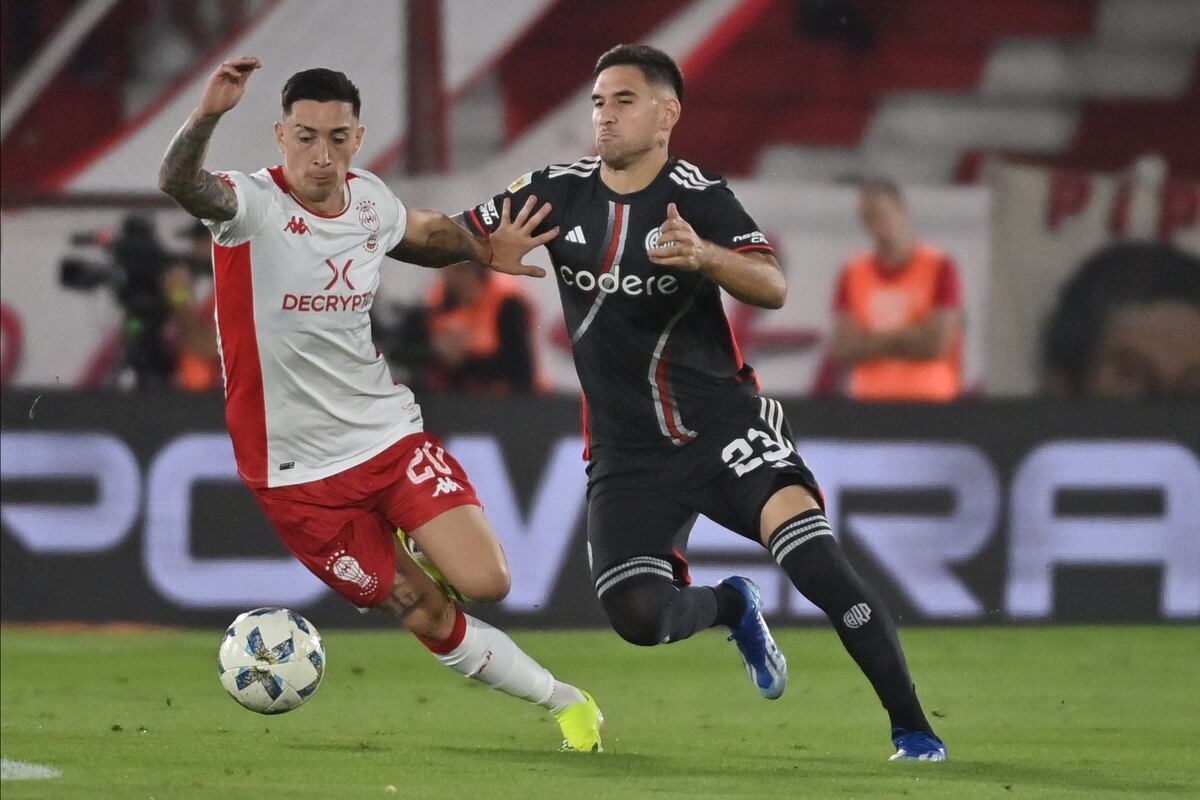 River no logró volver a la cima frente a Huracán: 1 a 0 para el Globo en el Ducó