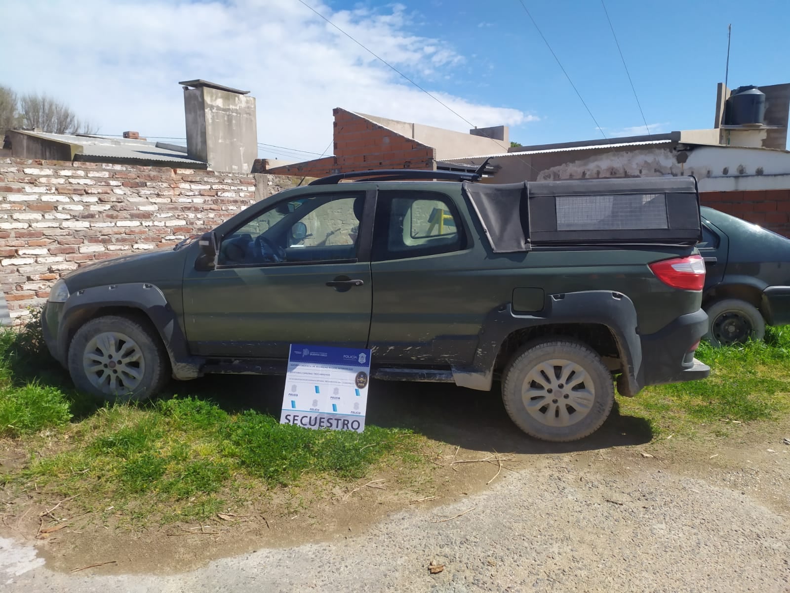 Tres detenidos por intento de robo en una vivienda