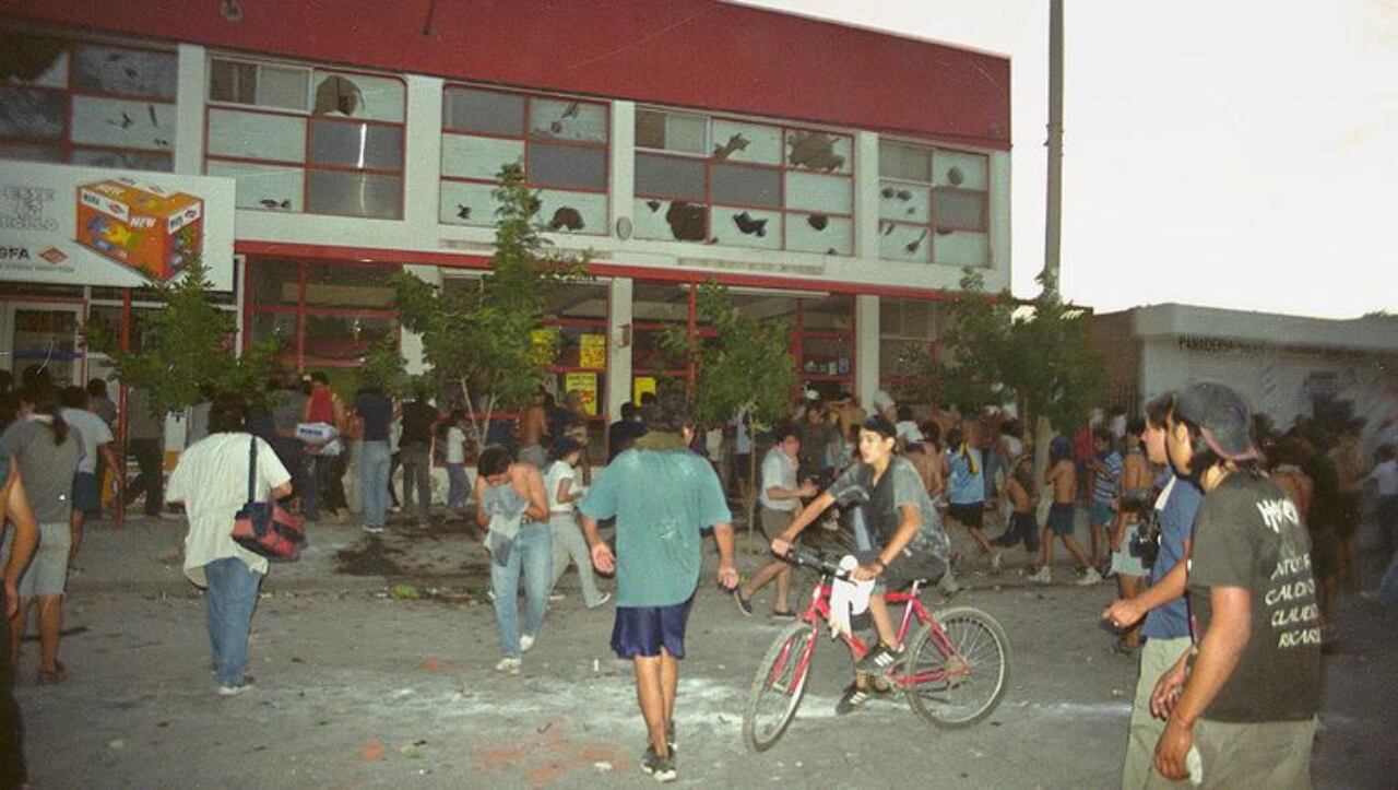 Los saqueos en Nequén durante la crisis de 2001.