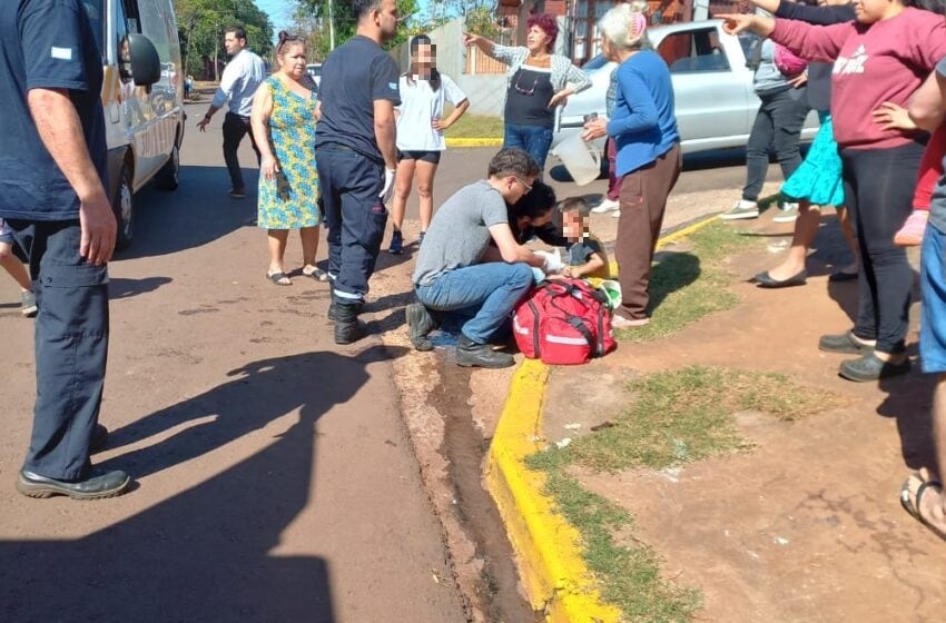 Accidente vial en Puerto Iguazú dejó como saldo a cuatro personas heridas.