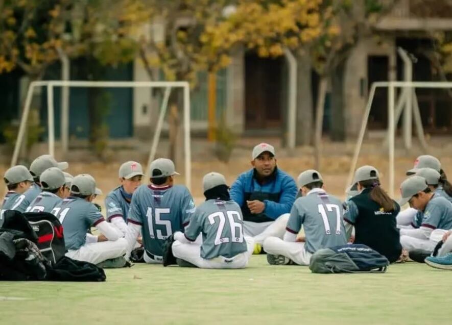 Elio Salazar, Banco Mendoza softbol.