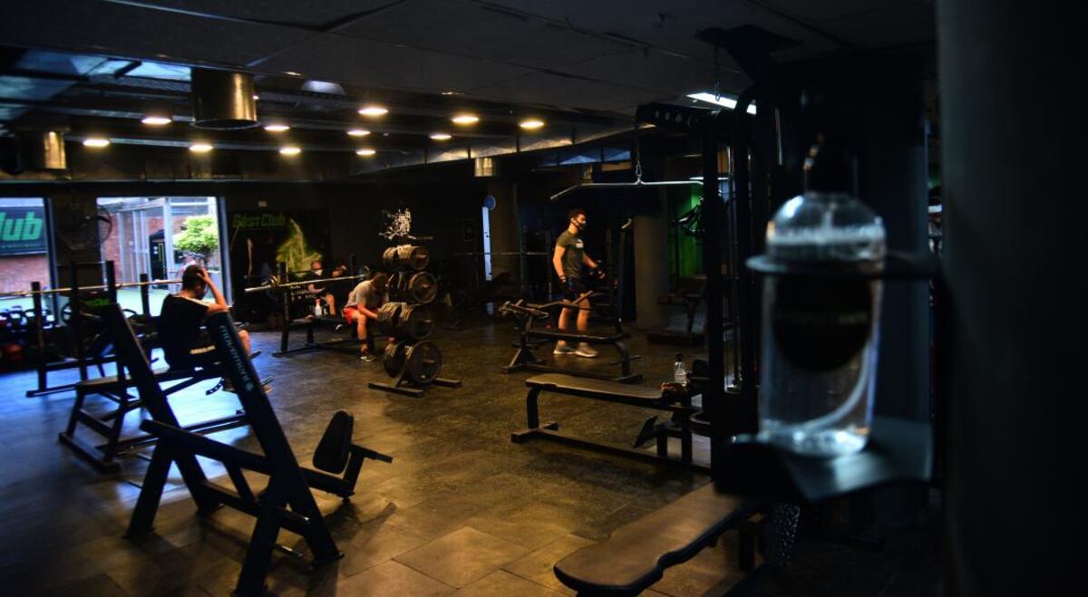Restricciones en Córdoba: reabren gimnasios y natatorios, y se habilita la práctica deportiva individual