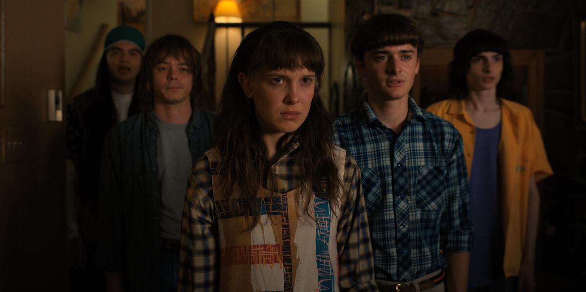 Millie Bobby Brown y Maya Hawke criticaron sin piedad a Stranger Things