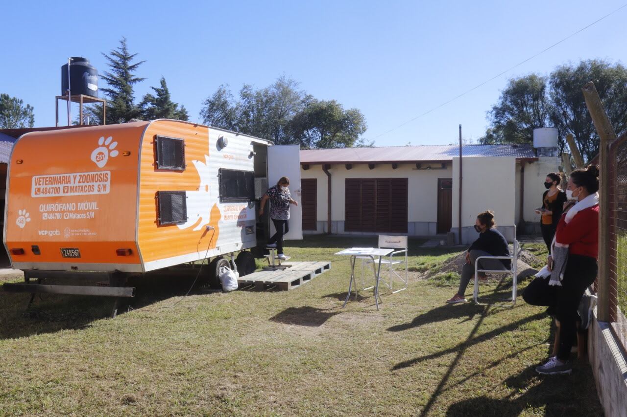 Quirófano móvil en el barrio El Canal. De lunes a viernes de 08:30 a 13:00 horas y con turno previo.