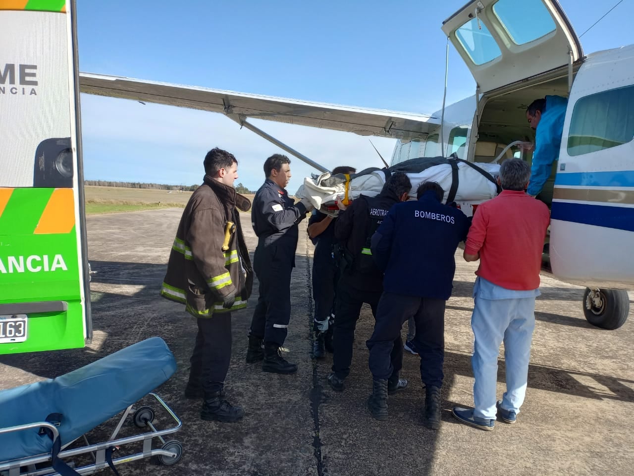 Partió un vuelo sanitario desde Tres Arroyos a La Plata